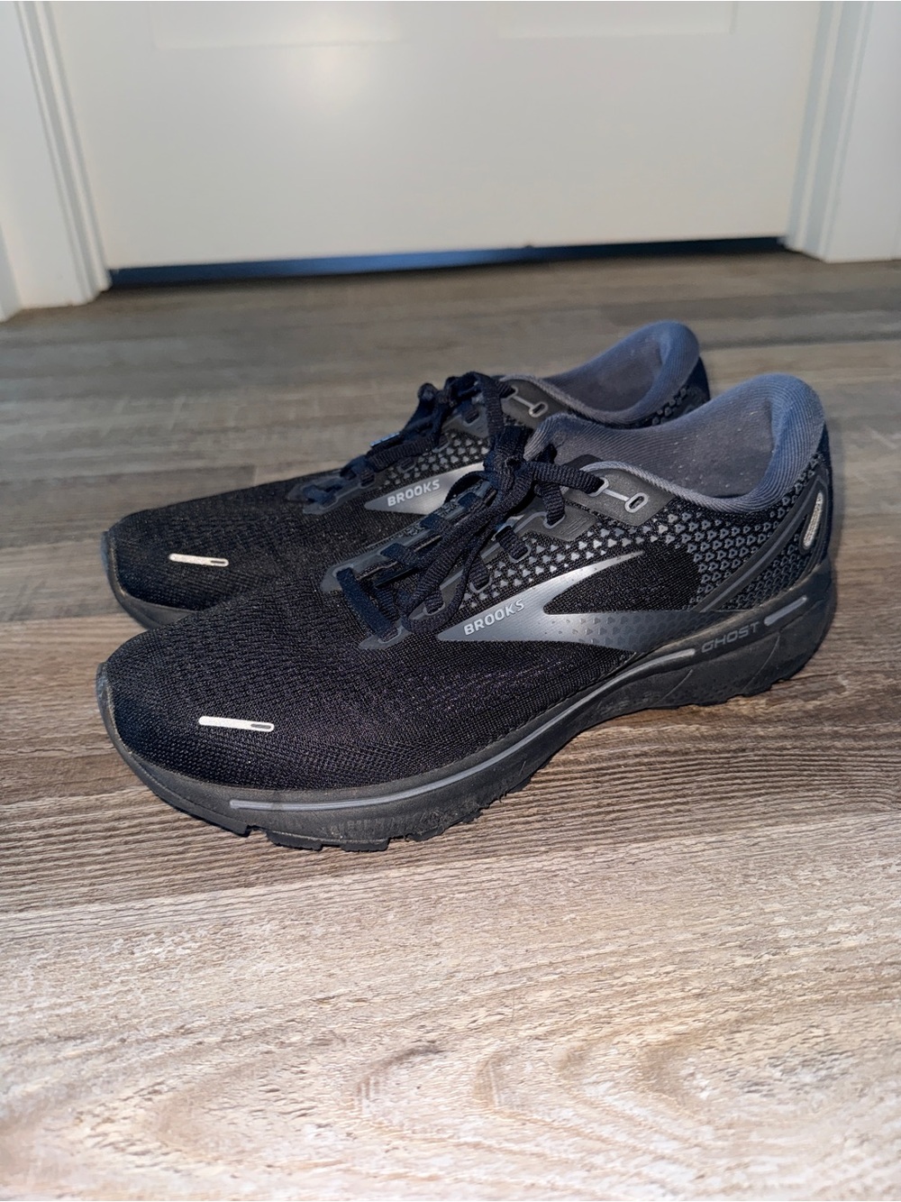 Brooks Ghost Women's Running Sneakers - Black